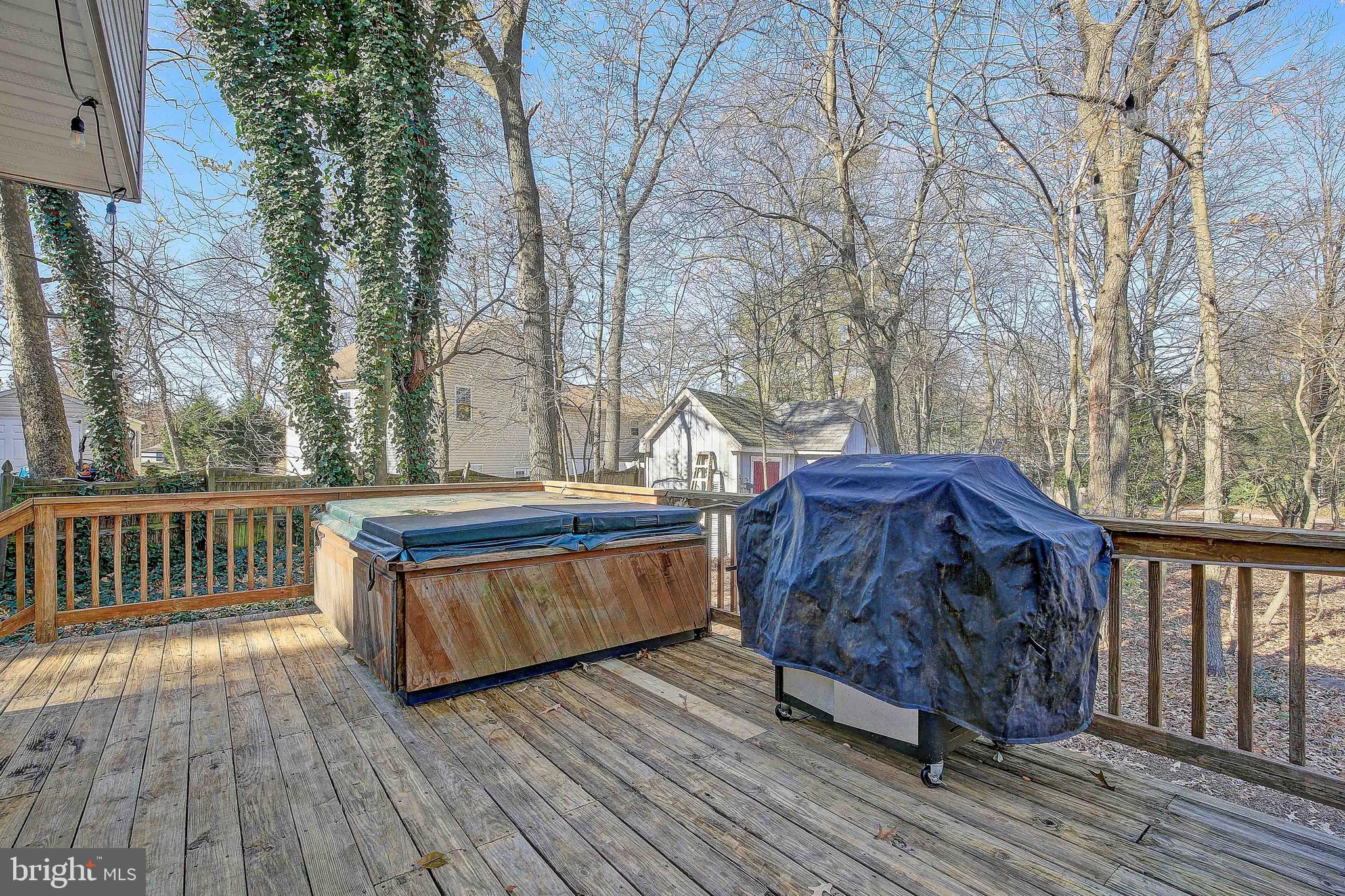 MAGOTHY PARK - Residential