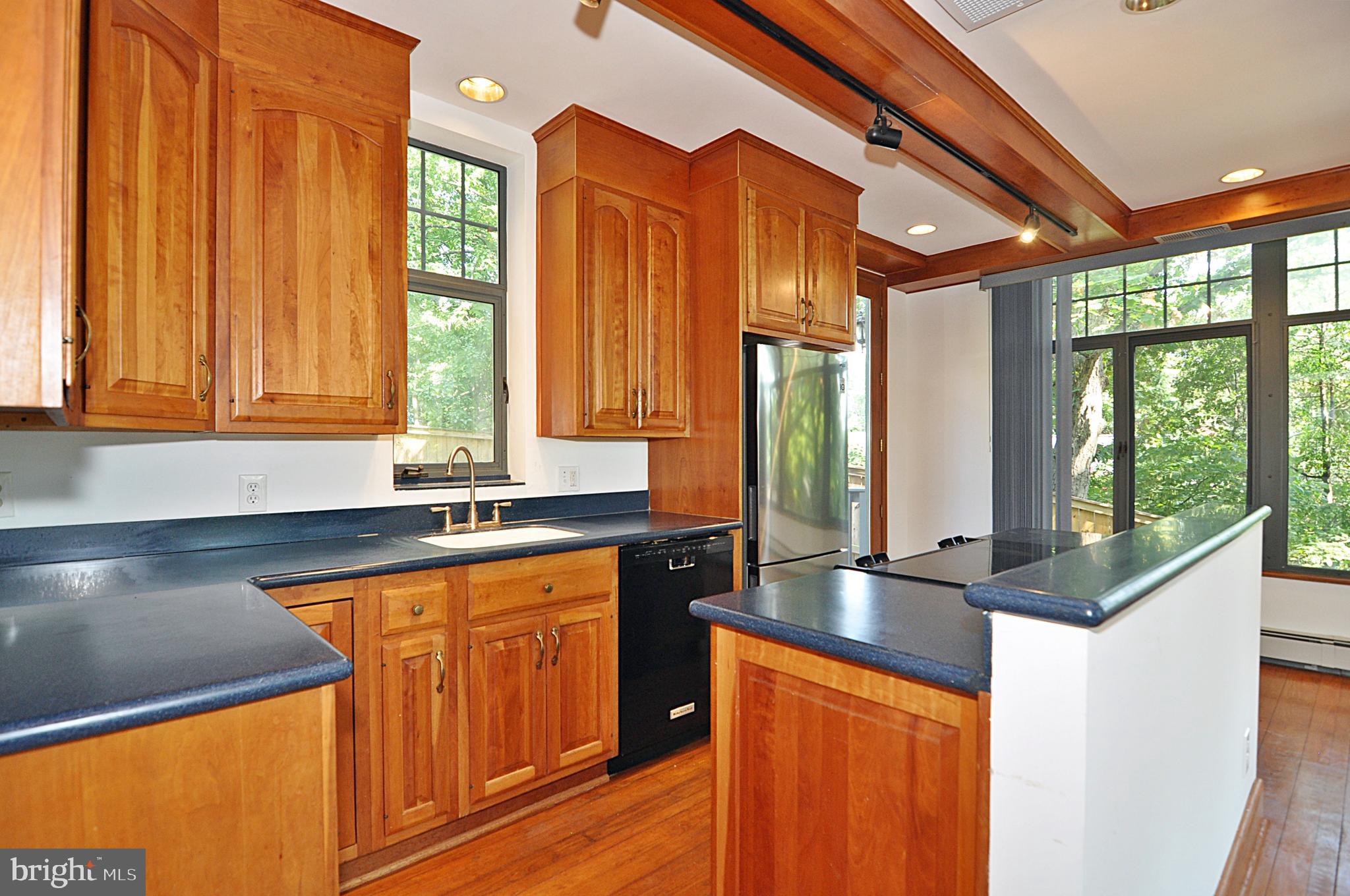 ARLINGTON RIDGE - Residential