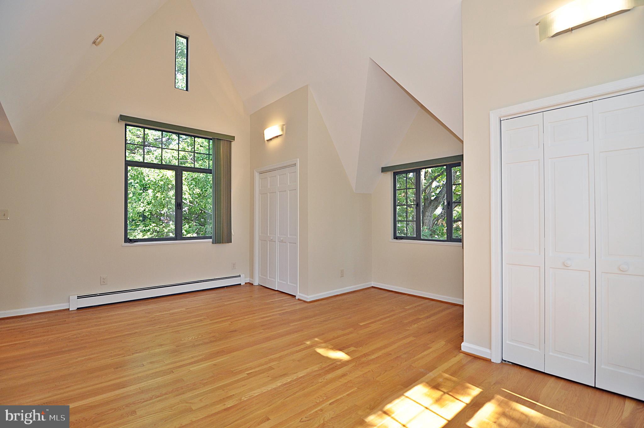 ARLINGTON RIDGE - Residential