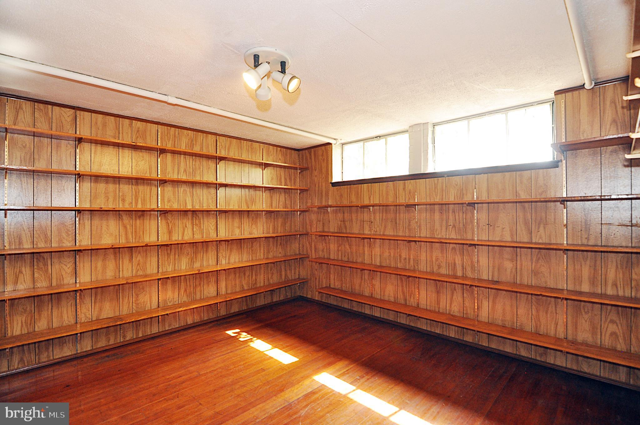 ARLINGTON RIDGE - Residential