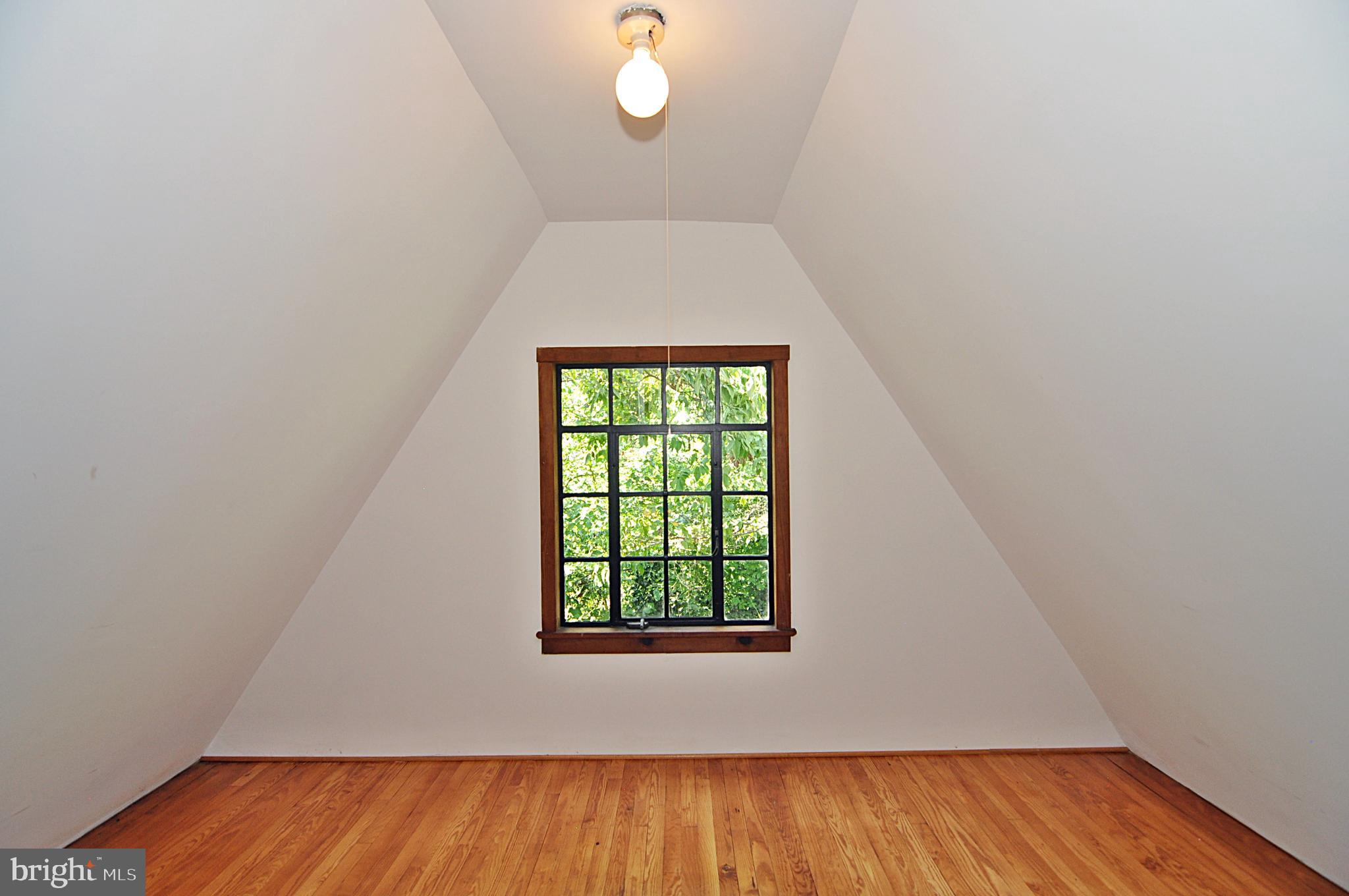 ARLINGTON RIDGE - Residential