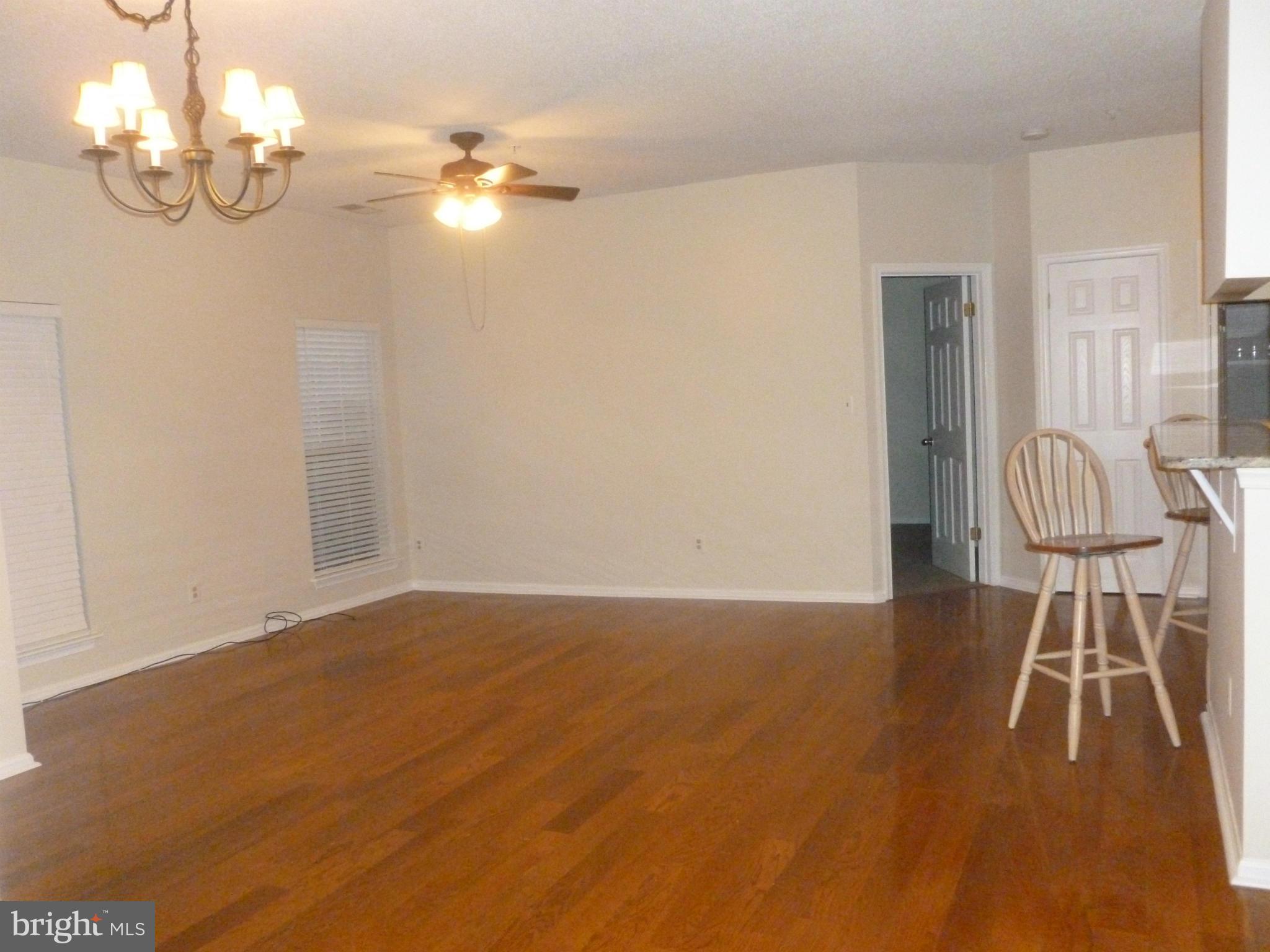 RIVERSIDE - Residential Lease