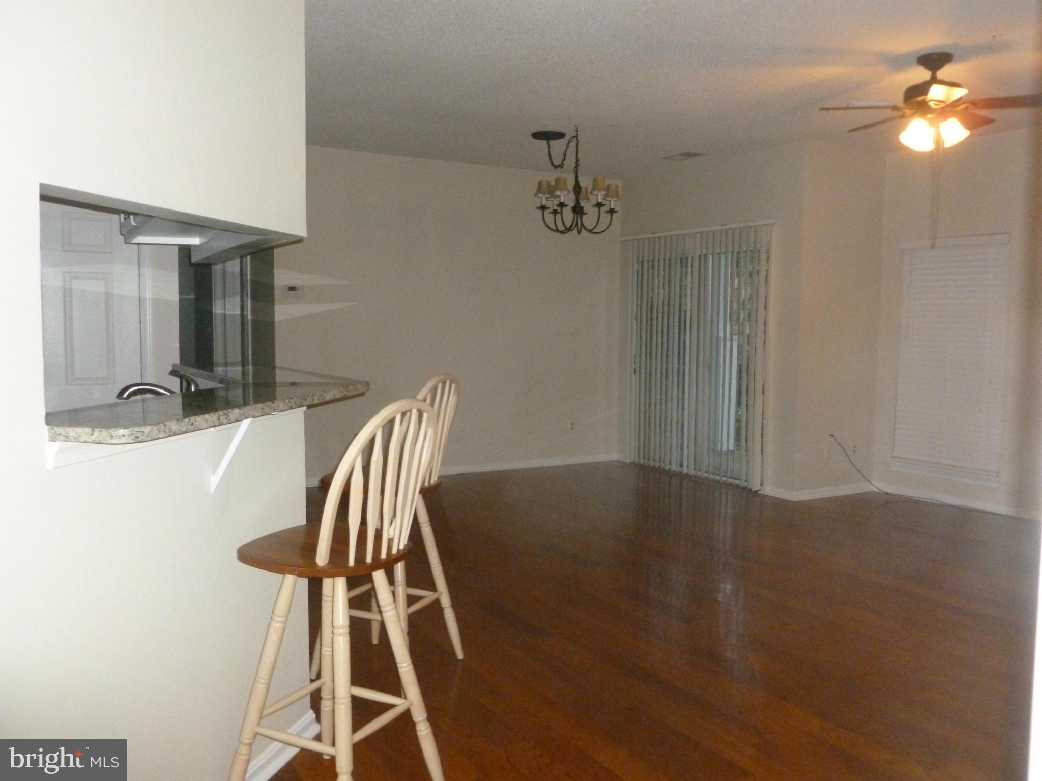 RIVERSIDE - Residential Lease