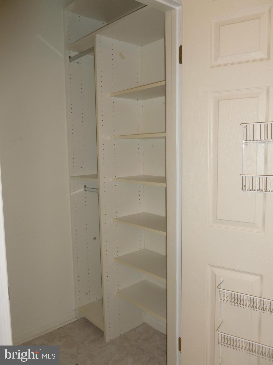 RIVERSIDE - Residential Lease