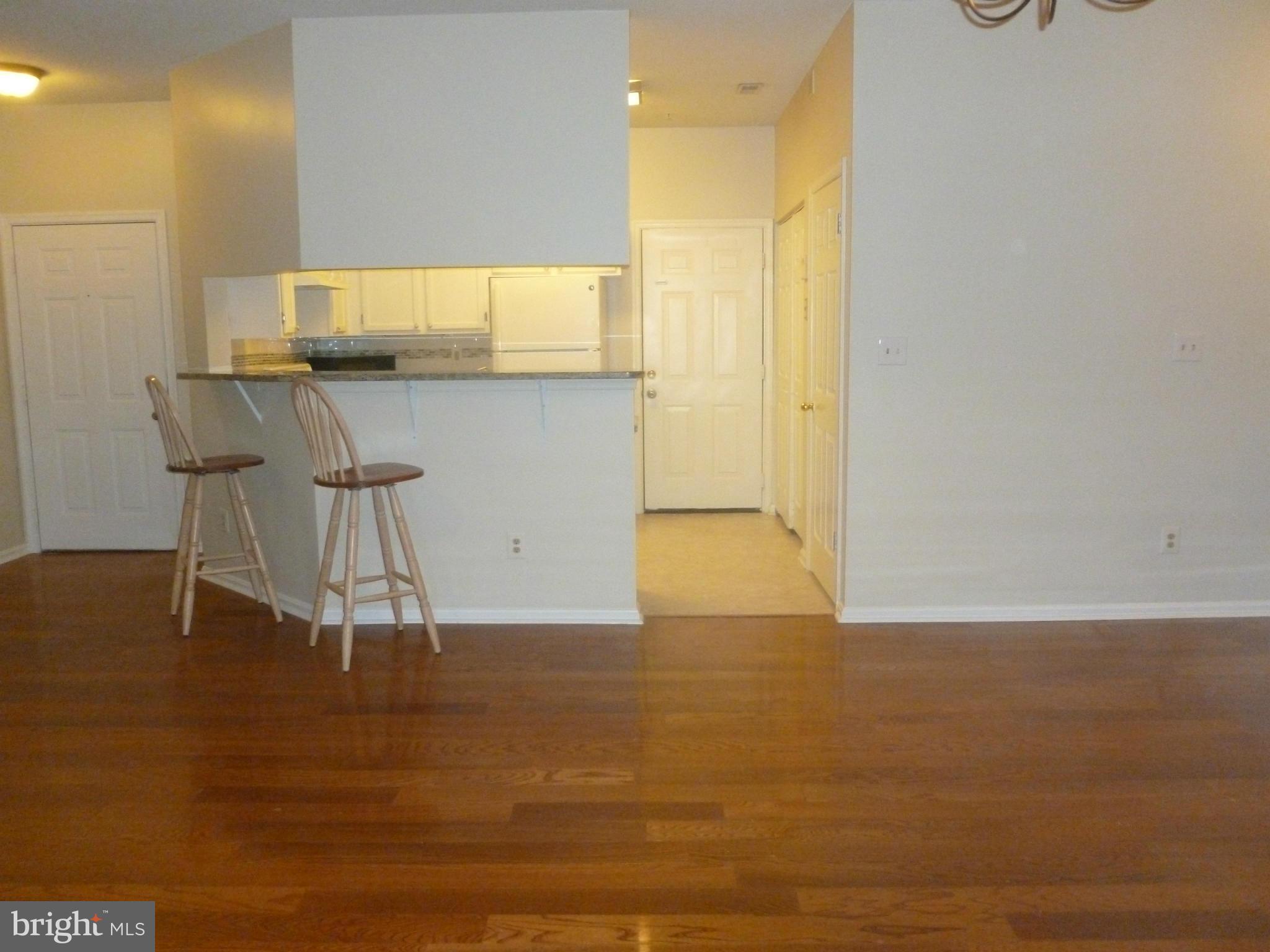 RIVERSIDE - Residential Lease