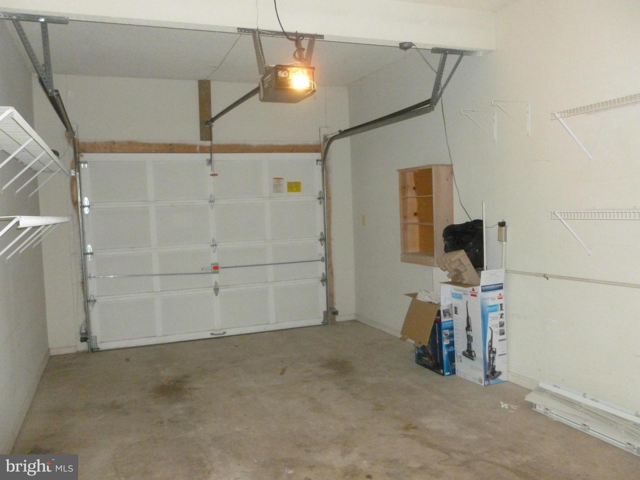 RIVERSIDE - Residential Lease