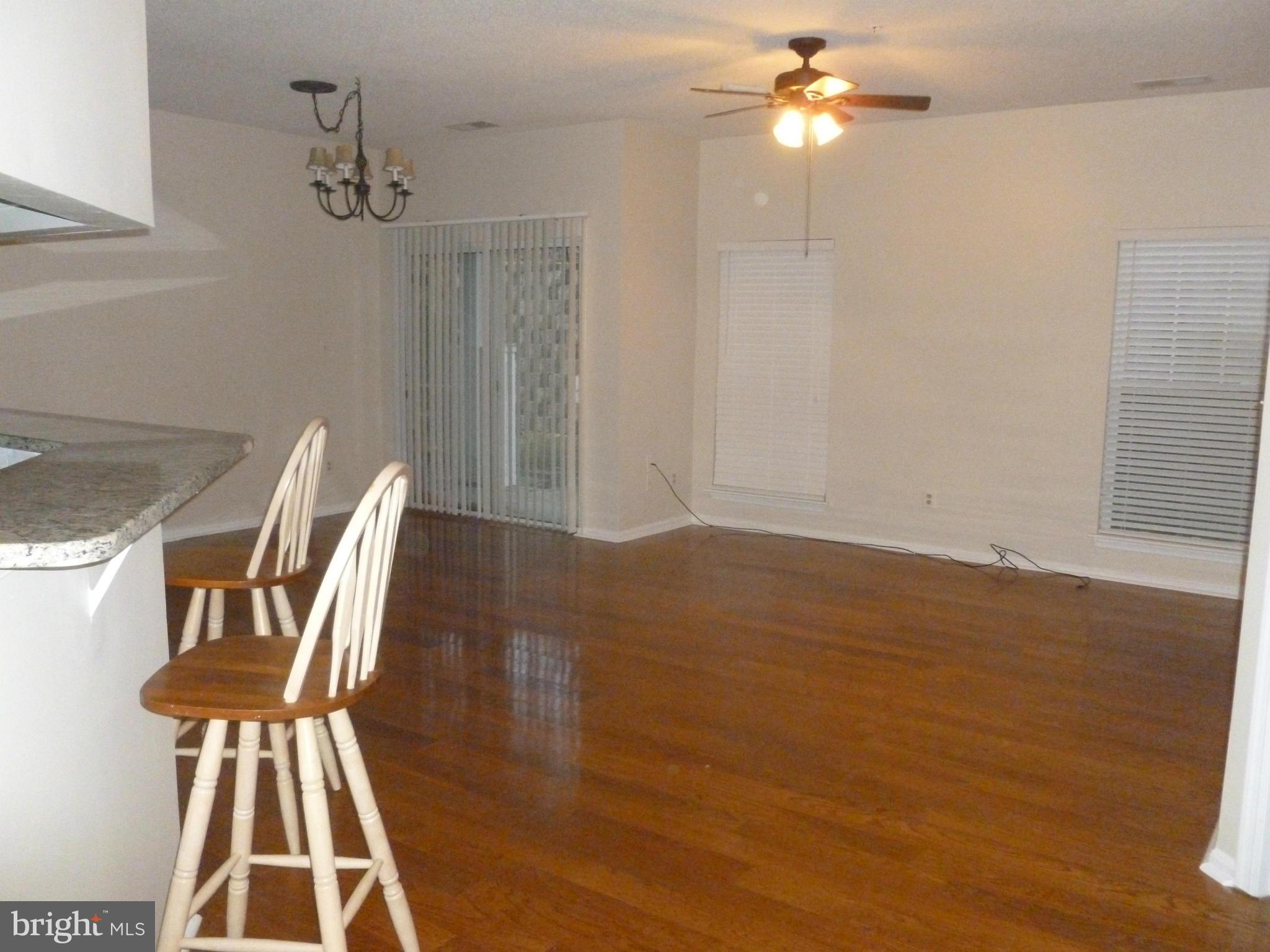 RIVERSIDE - Residential Lease