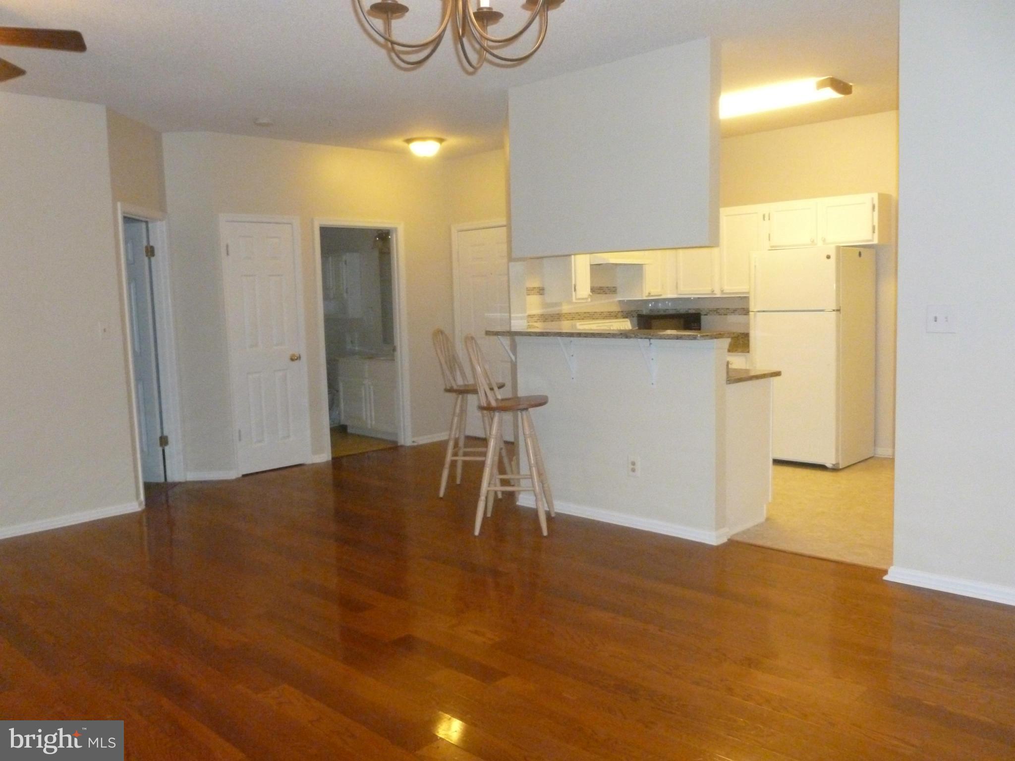 RIVERSIDE - Residential Lease