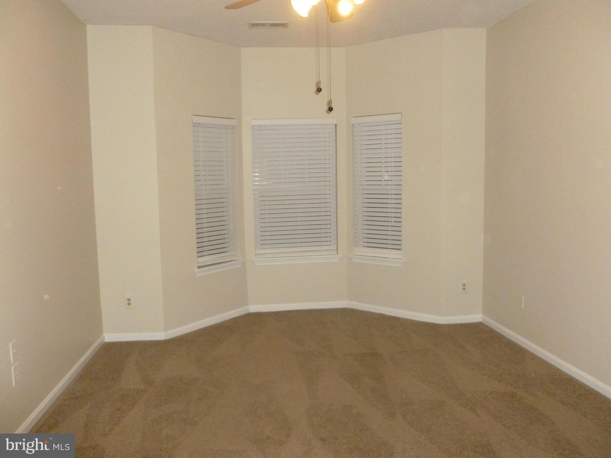 RIVERSIDE - Residential Lease