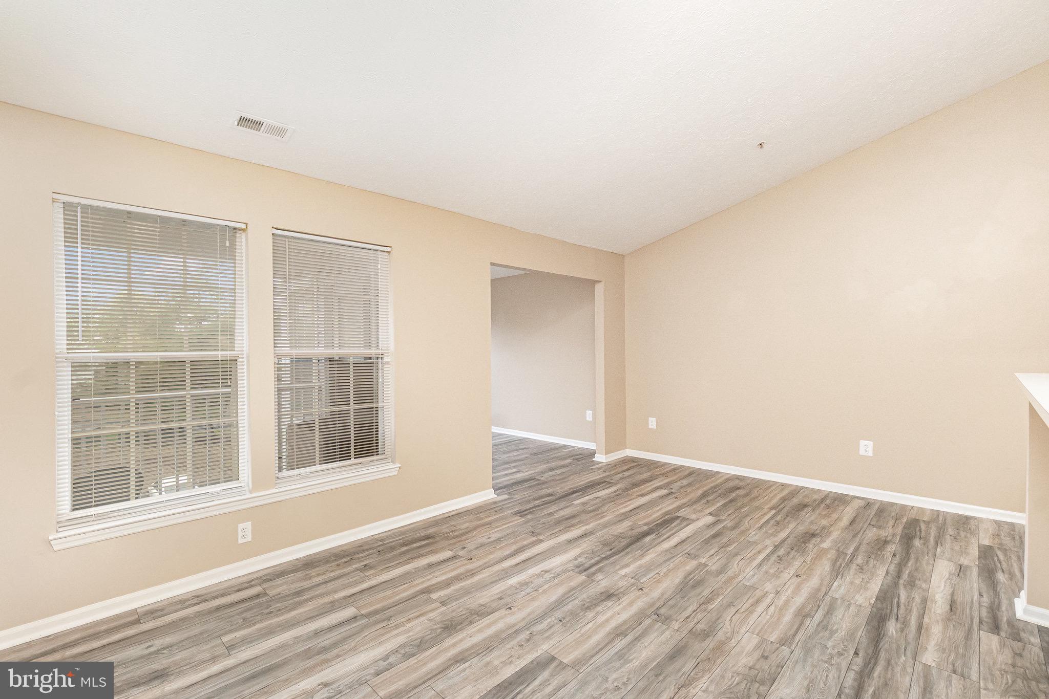 RIVERSIDE - Residential