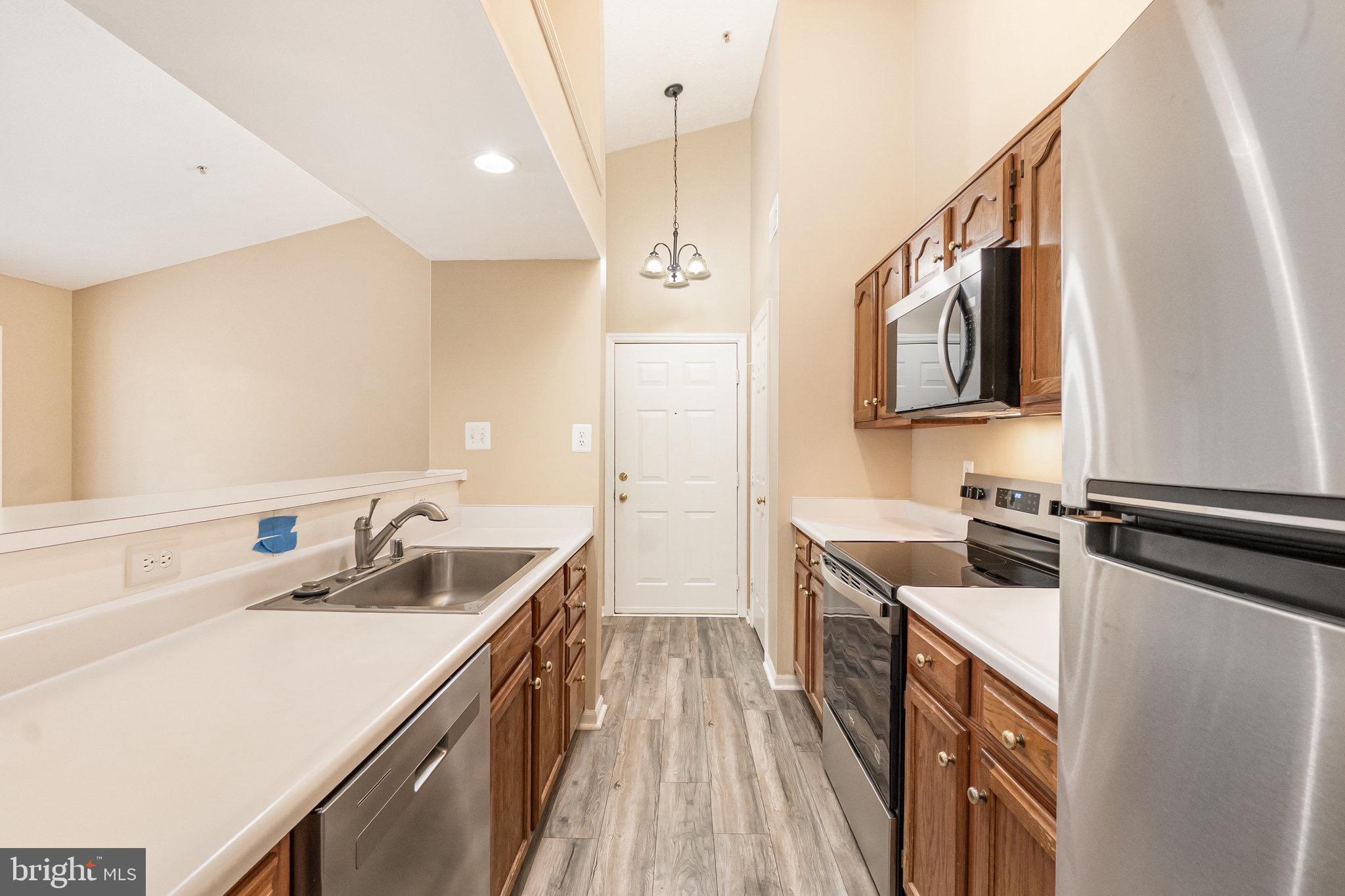 RIVERSIDE - Residential