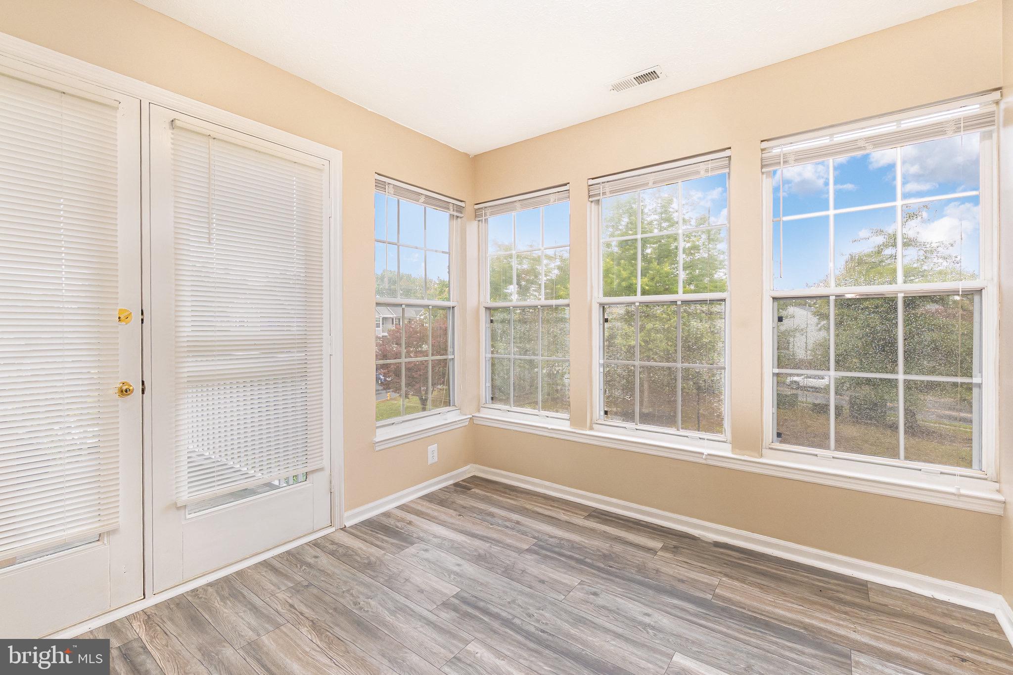 RIVERSIDE - Residential