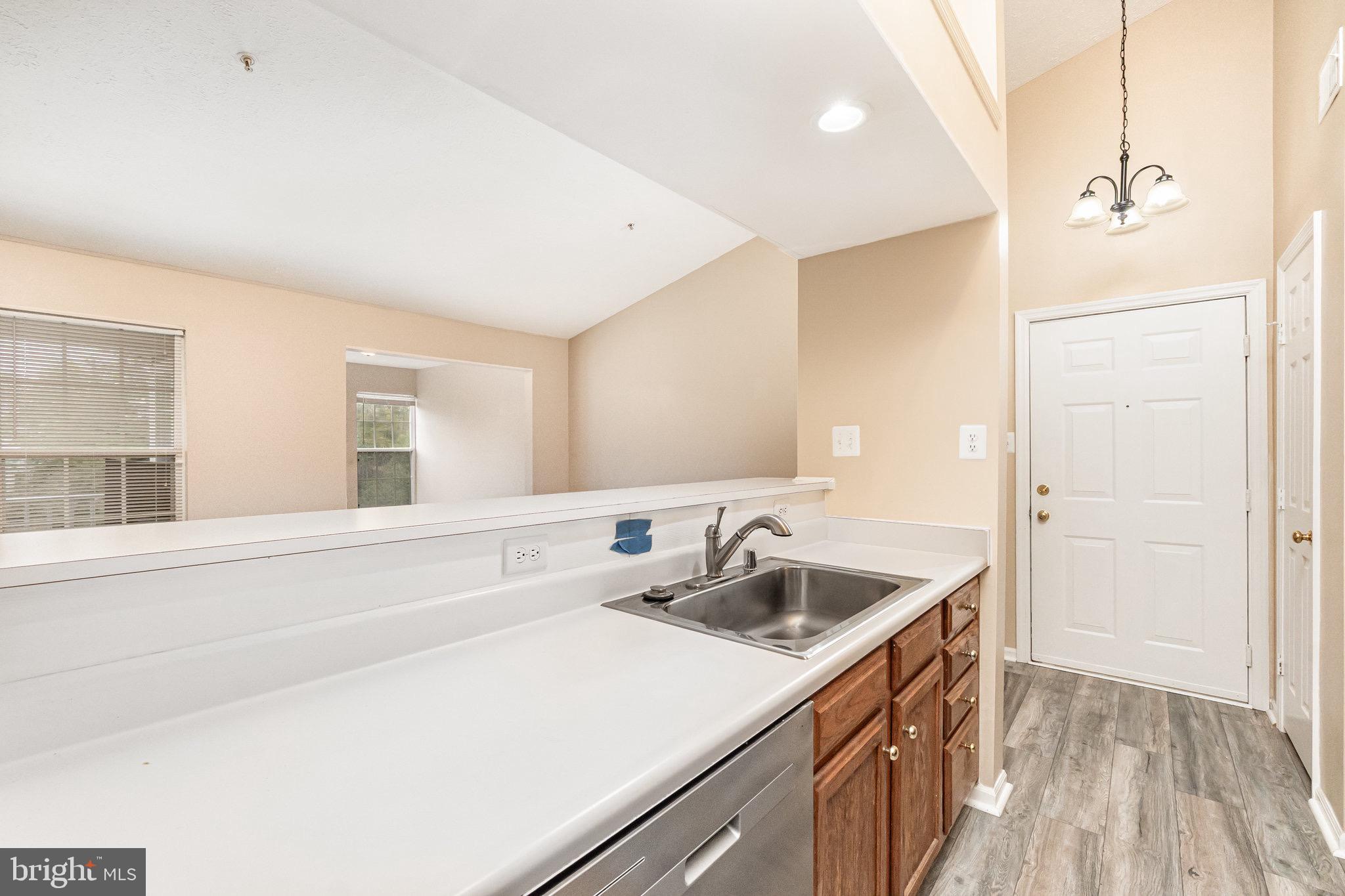 RIVERSIDE - Residential