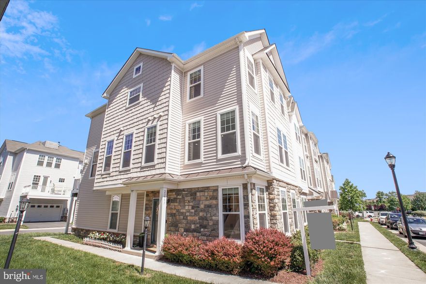 Discover comfortable living in this elegant sun-filled end unit townhouse. This residence boasts of 3 bedrooms, including a spacious primary bedroom, and 3.5 well-appointed bathrooms. Each space within the home is crafted with attention to detail with modern comforts. Nestled in the vibrant and sought after Brambleton neighborhood, enjoy proximity to the Town Center, with its variety of shops, eateries, and entertainment options. Access to community pools, parks, trails and other sports and recreational places. Offering a blend of convenience and style with a highly desirable school system. Close to Ashburn/Loudoun Station Metro,Dulles Airport, 267 Greenway/Toll, Rte 50.