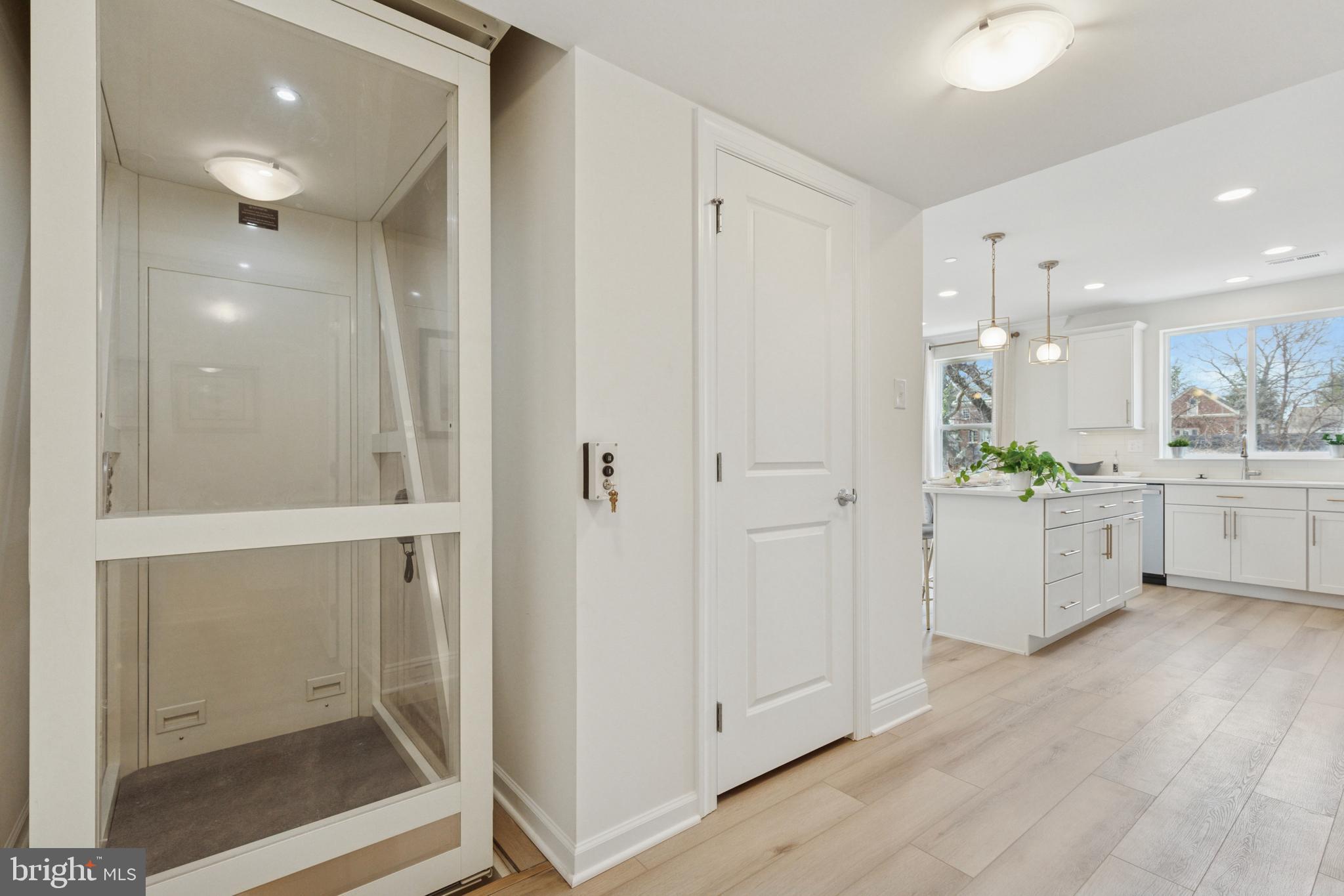 ARBOR PLACE - Residential