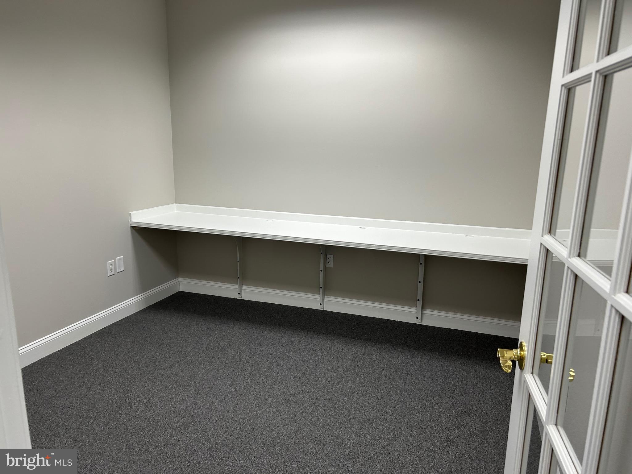 2201 MAIN ST. 1G