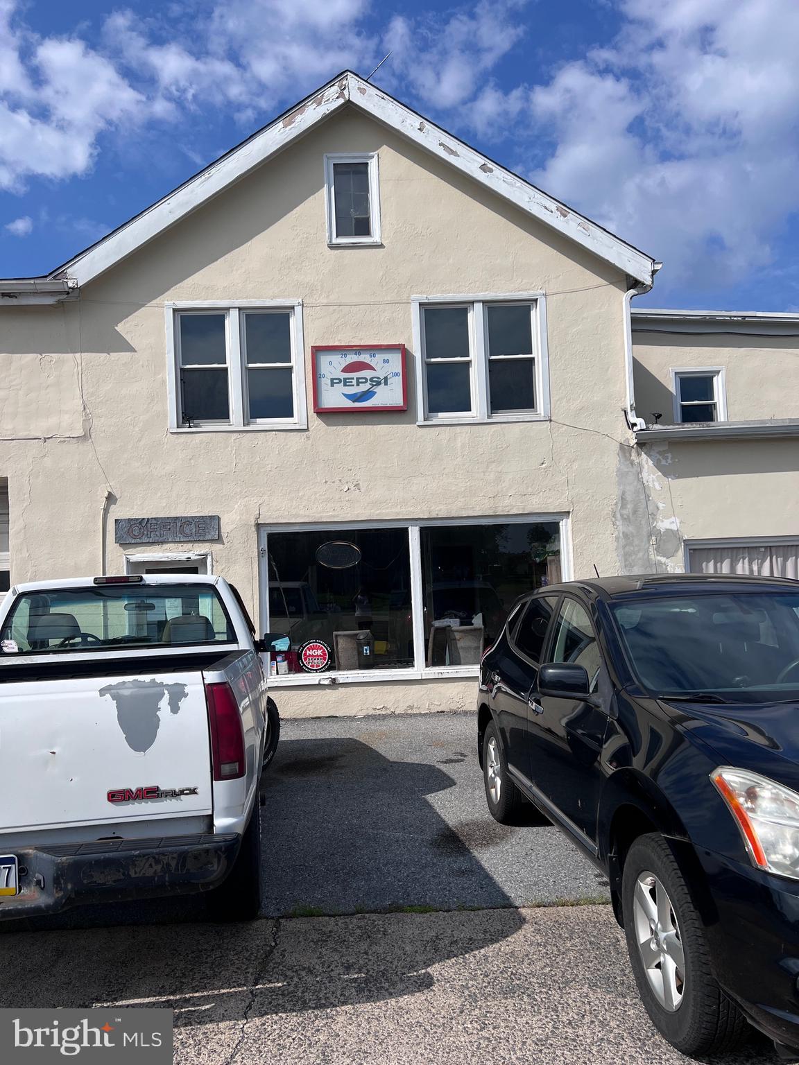 636 GRAVEL PIKE