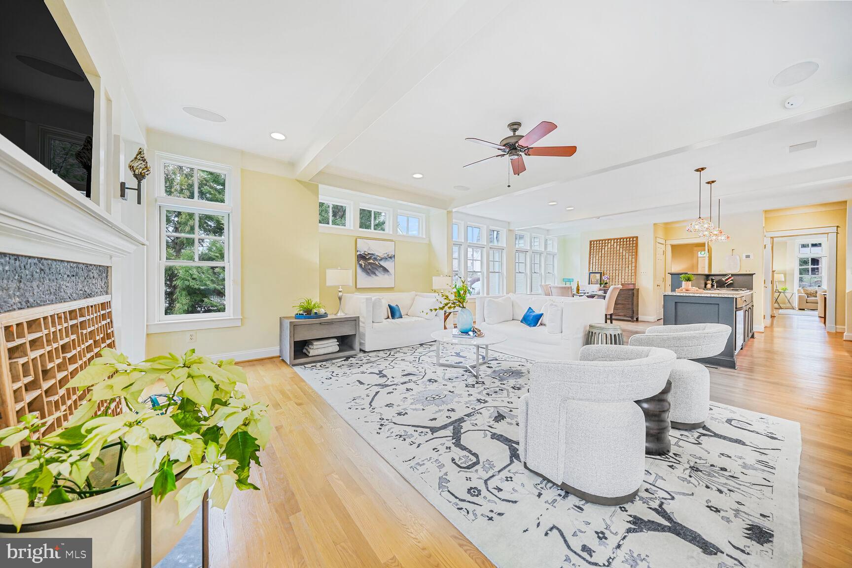 FRANKLIN PARK - Residential