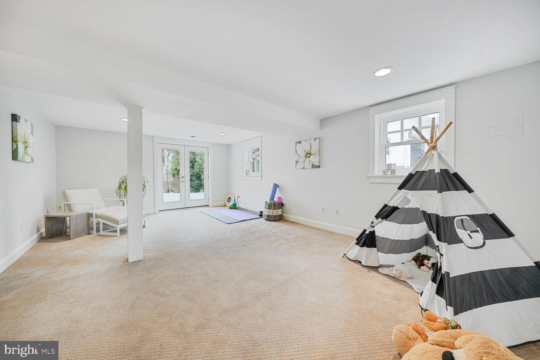 FRANKLIN PARK - Residential