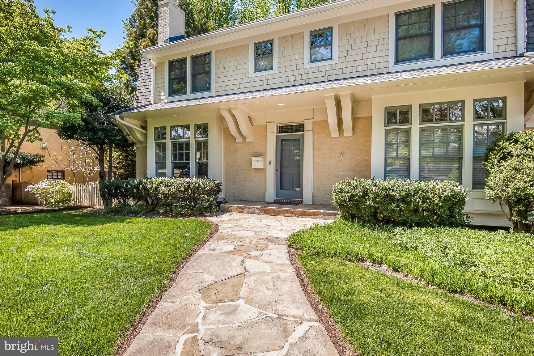 2012 ROCKINGHAM STREET