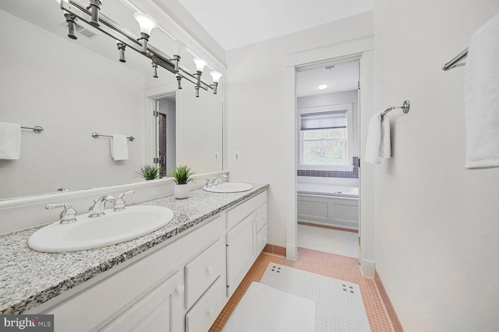 FRANKLIN PARK - Residential