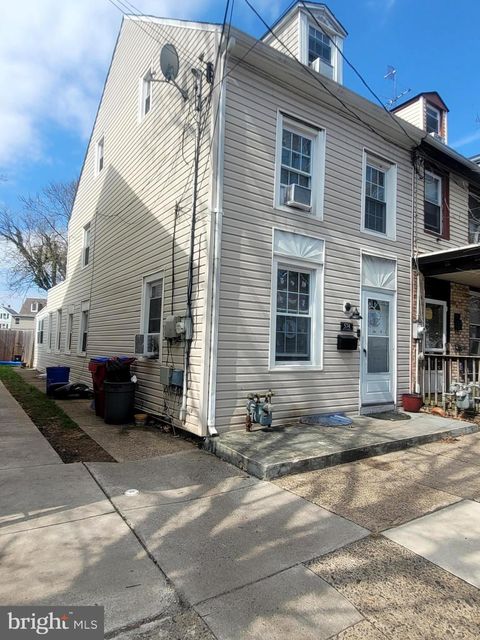 Photo of 574 Bath Street, BRISTOL, PA 19007 (MLS # PABU2117268)
