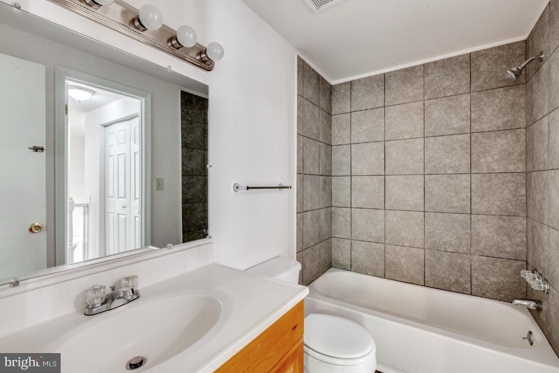 HUNTINGTON - Residential