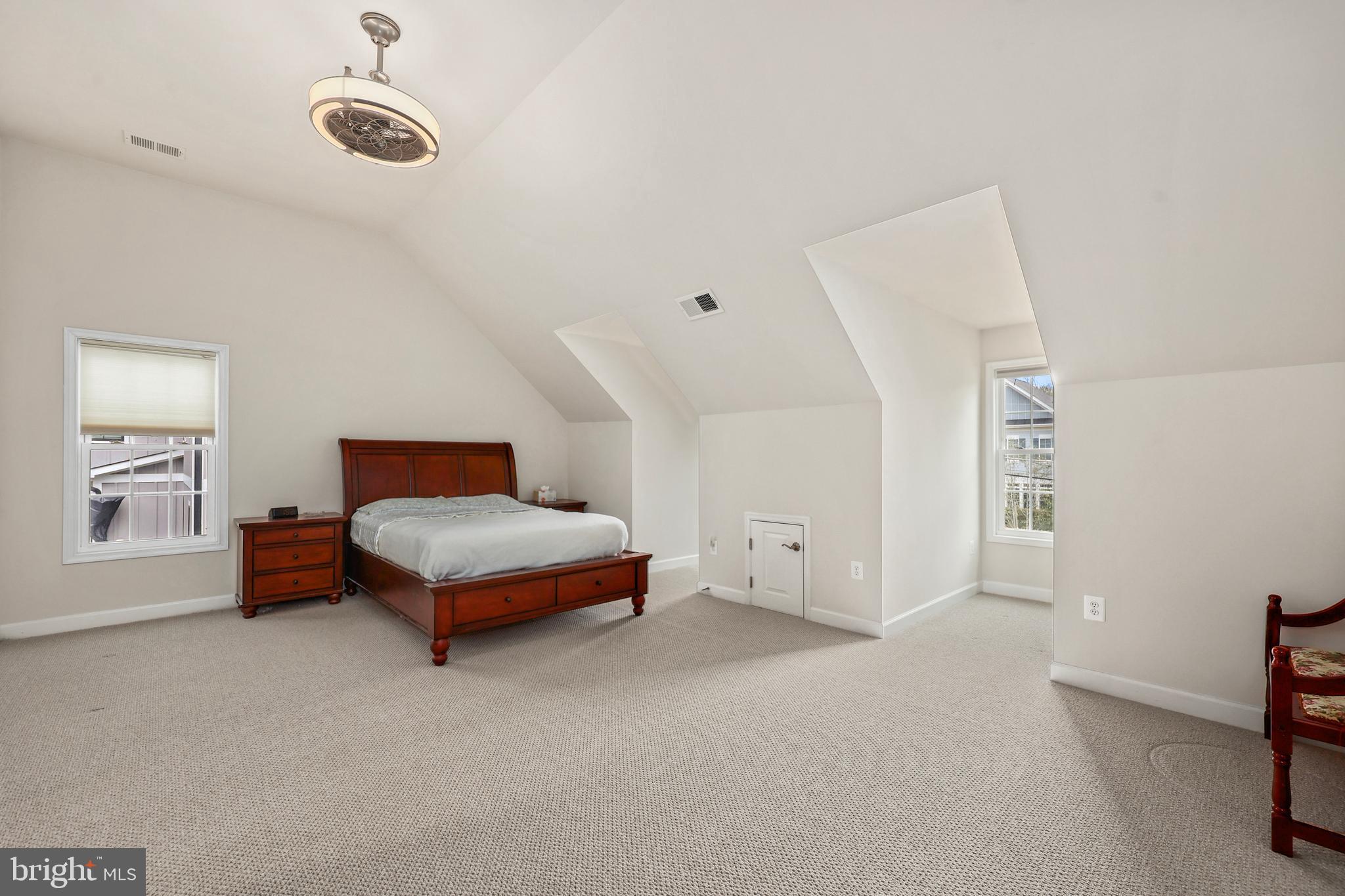 EAST VIENNA WOODS - Residential