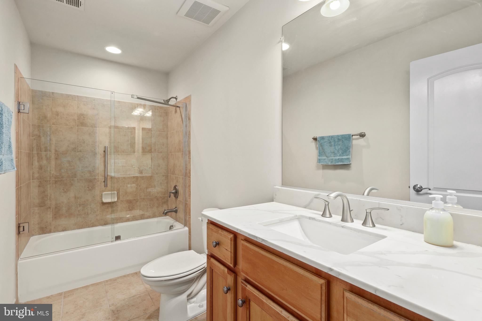 EAST VIENNA WOODS - Residential