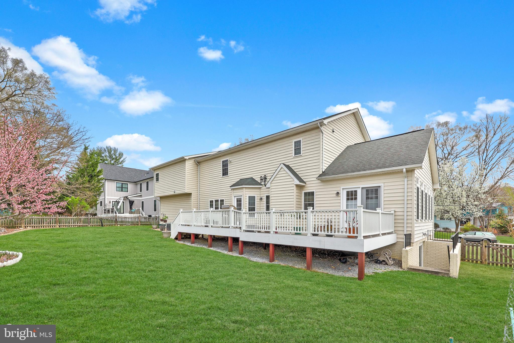 EAST VIENNA WOODS - Residential