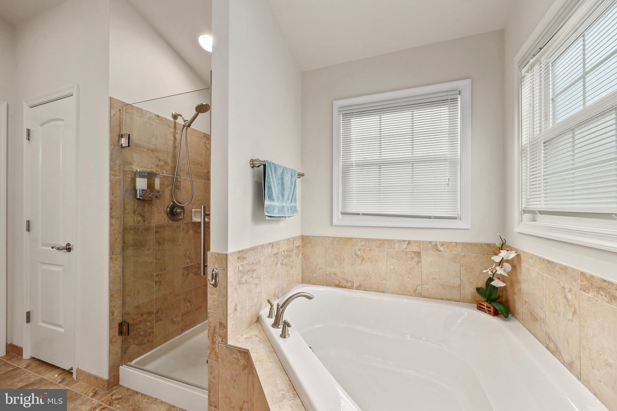 EAST VIENNA WOODS - Residential