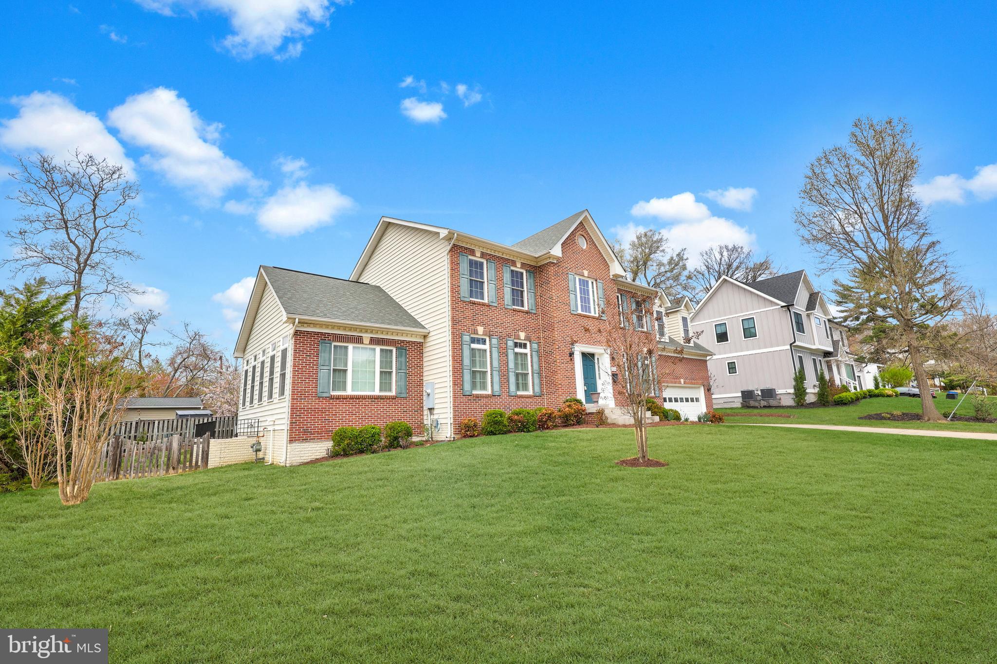 EAST VIENNA WOODS - Residential