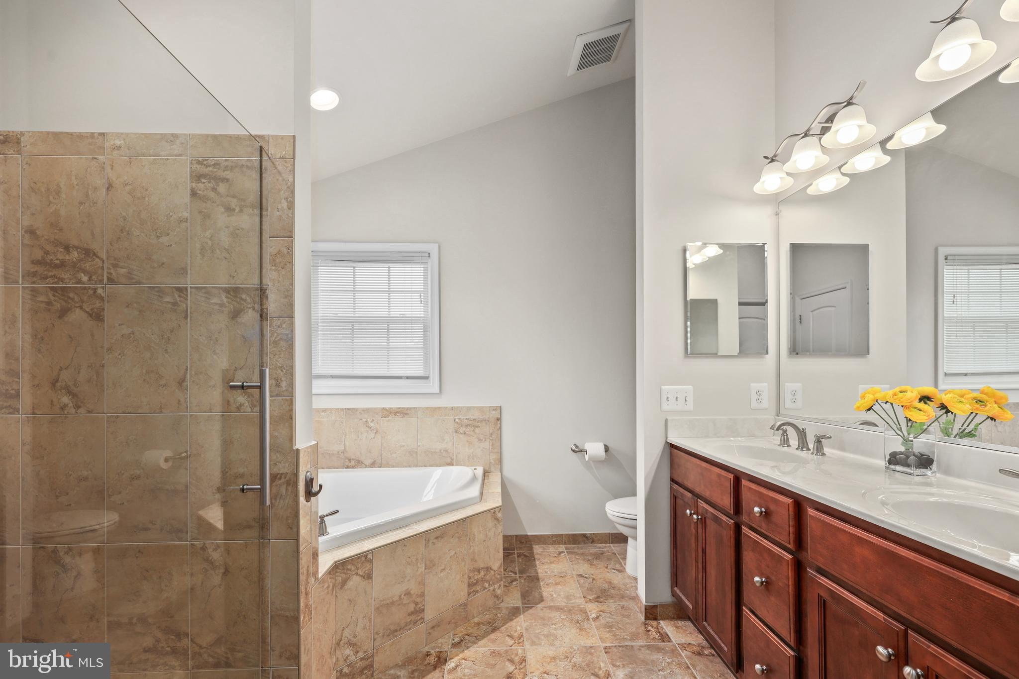 EAST VIENNA WOODS - Residential