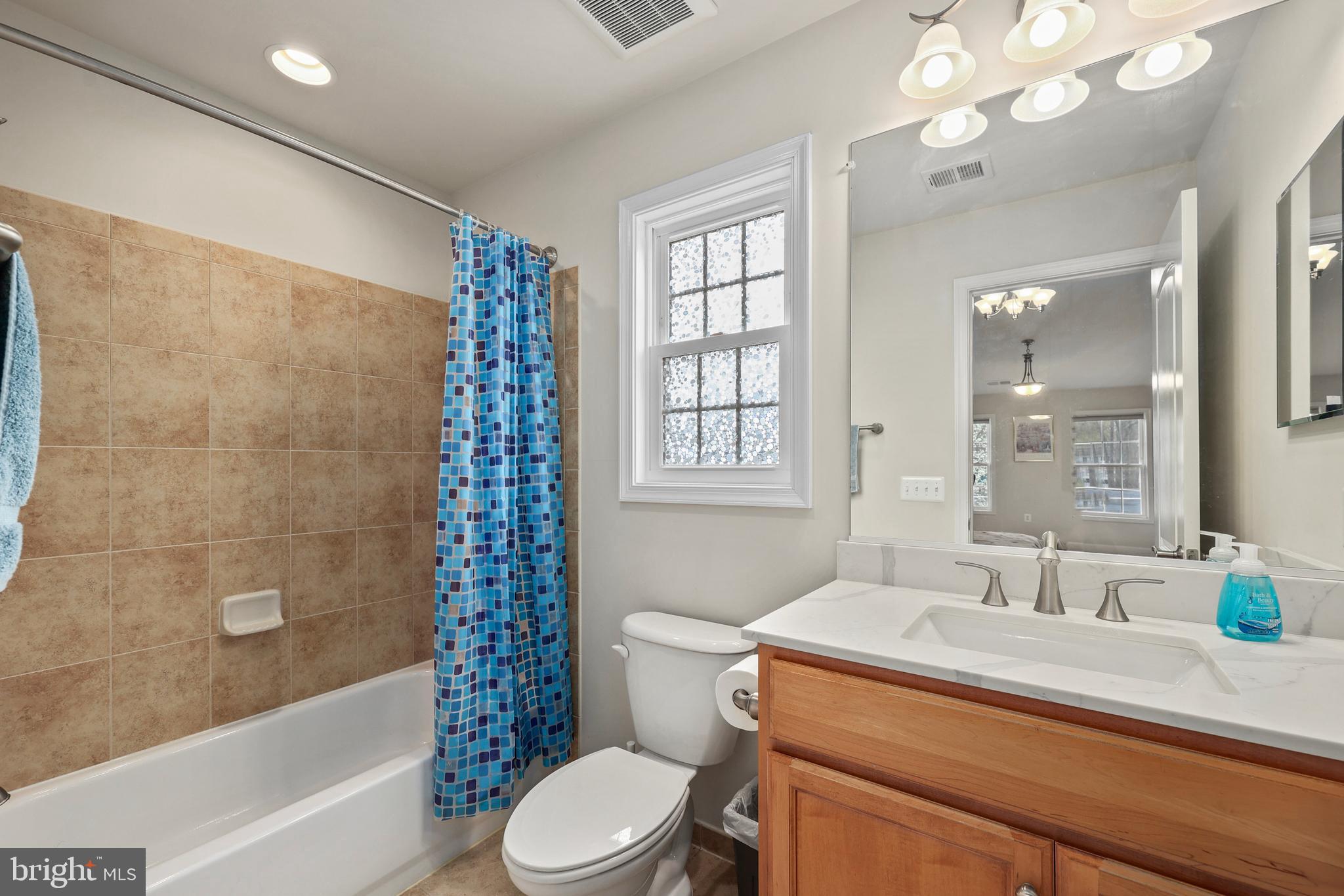 EAST VIENNA WOODS - Residential