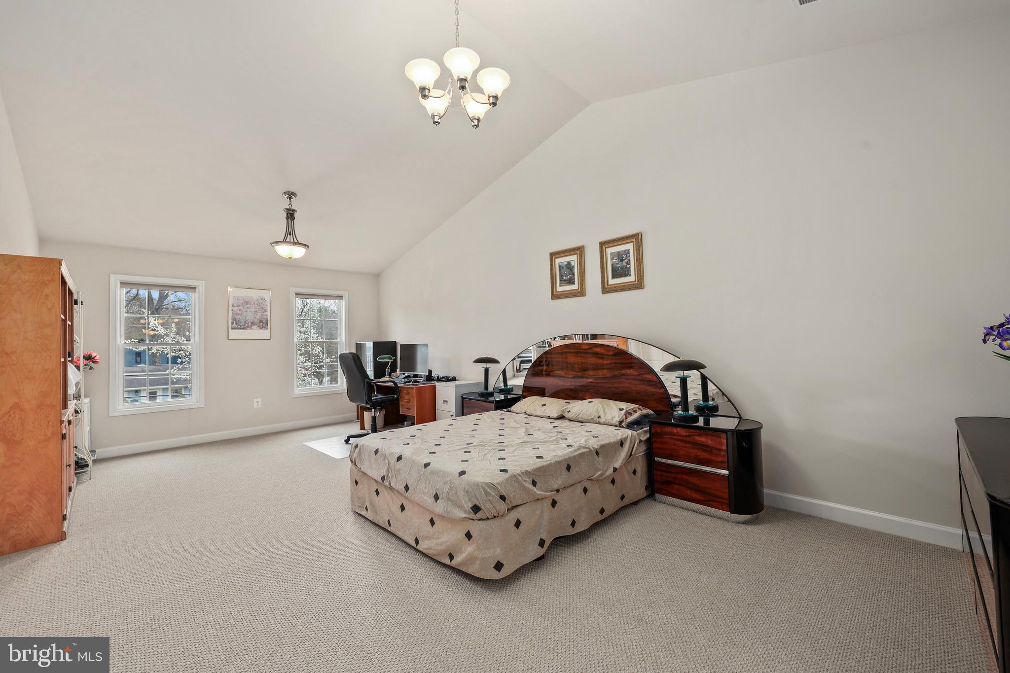 EAST VIENNA WOODS - Residential