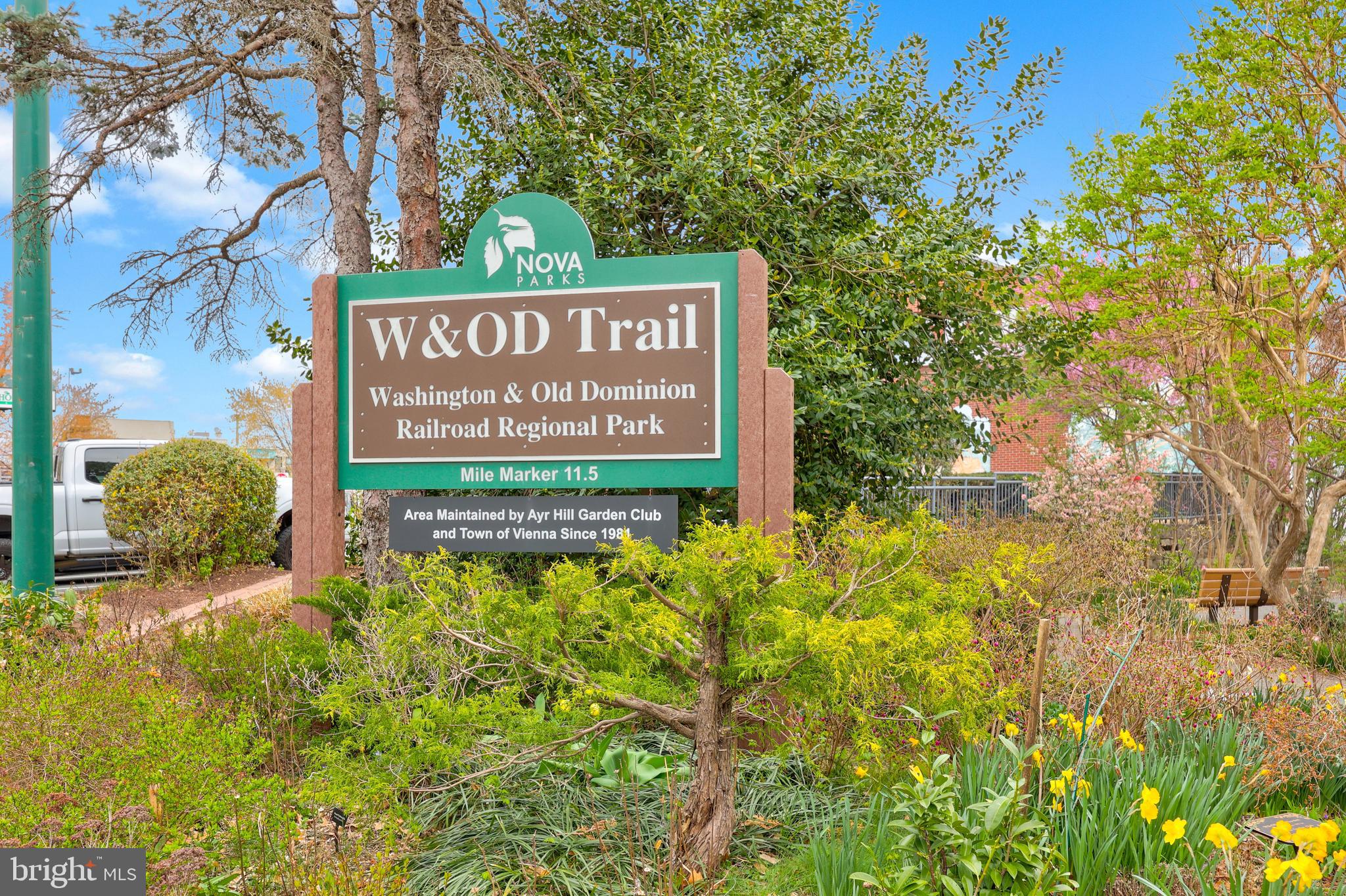 EAST VIENNA WOODS - Residential