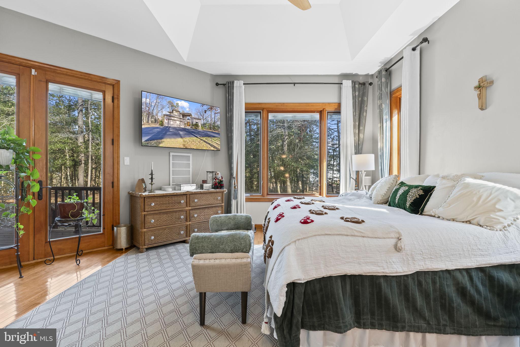 SPRING RIDGE - Residential