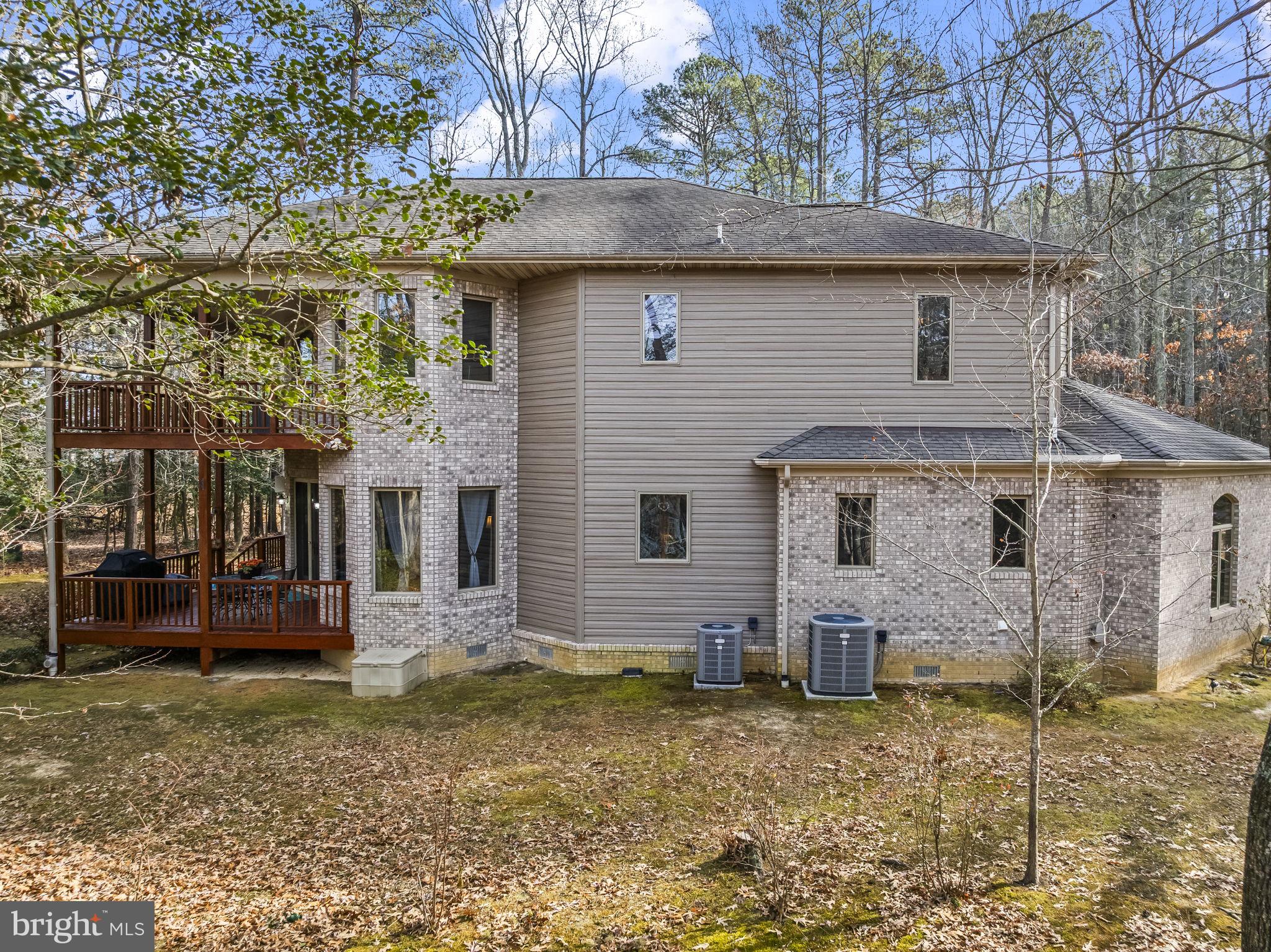 SPRING RIDGE - Residential