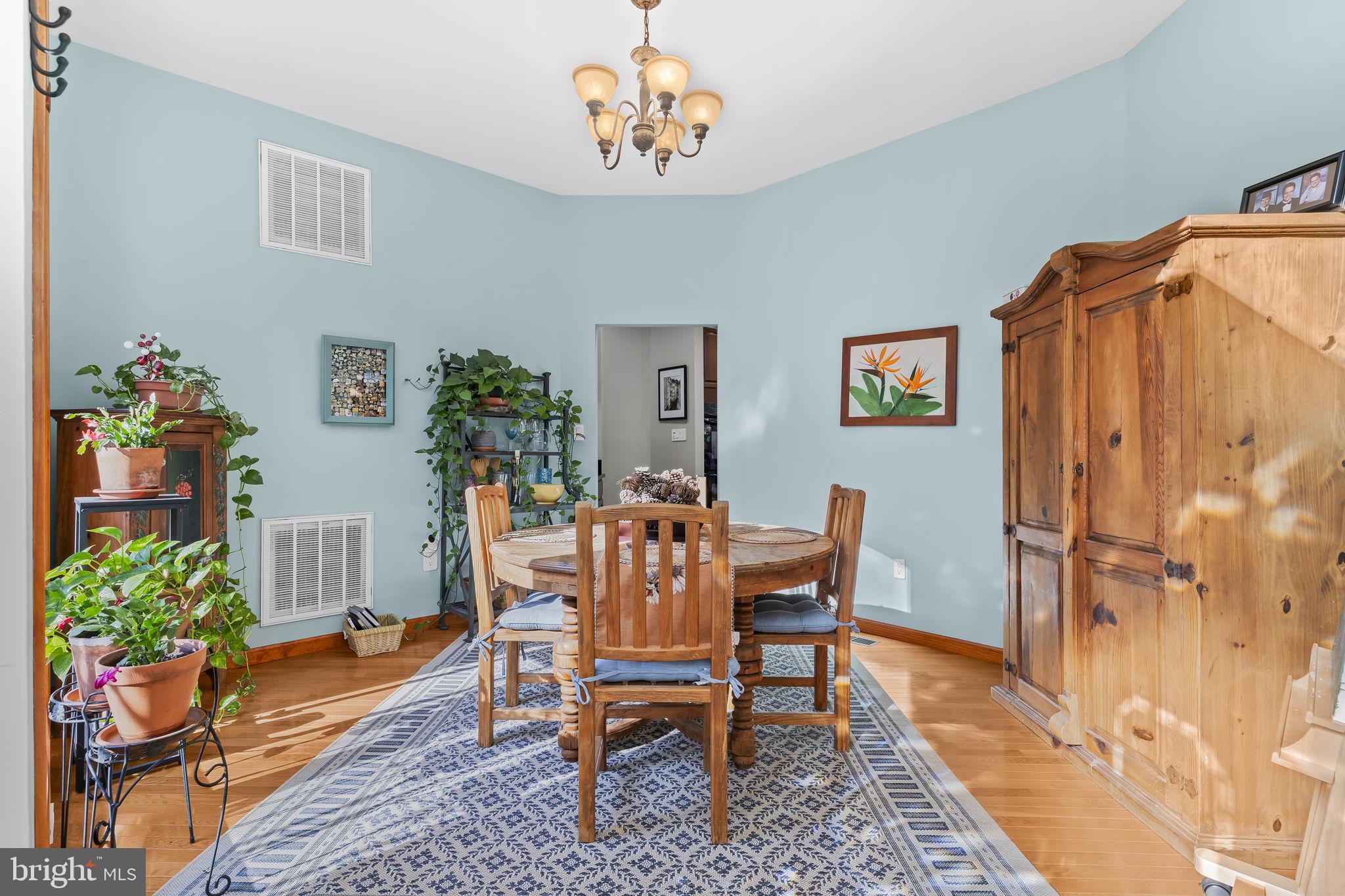 SPRING RIDGE - Residential