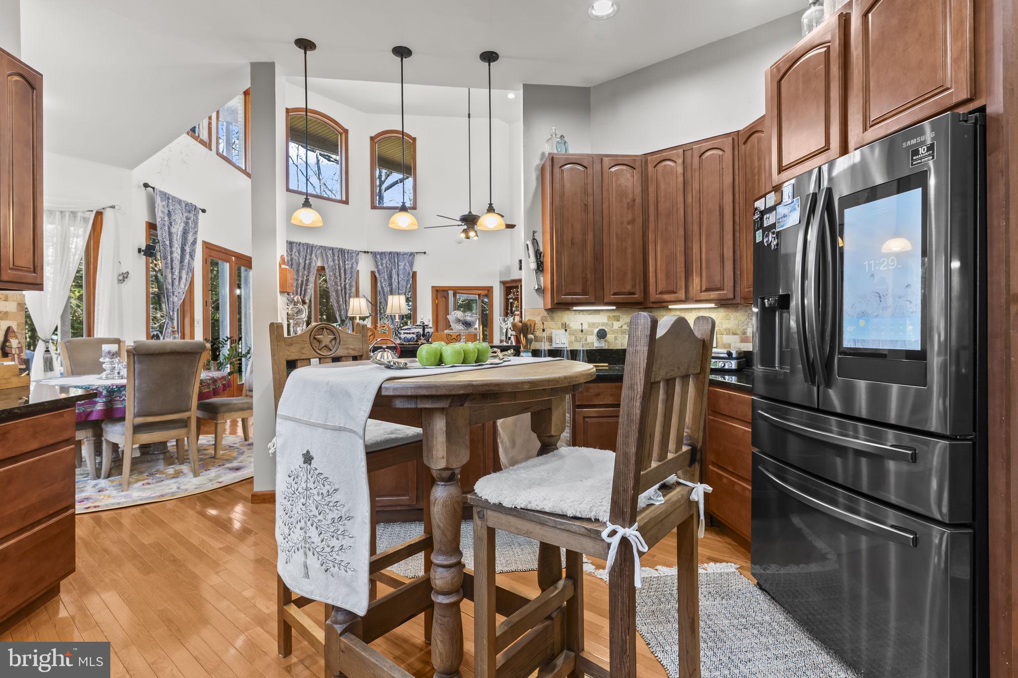 SPRING RIDGE - Residential