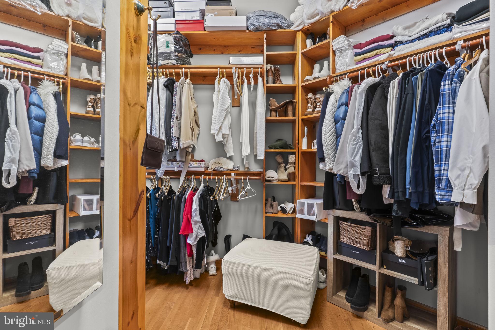 SPRING RIDGE - Residential