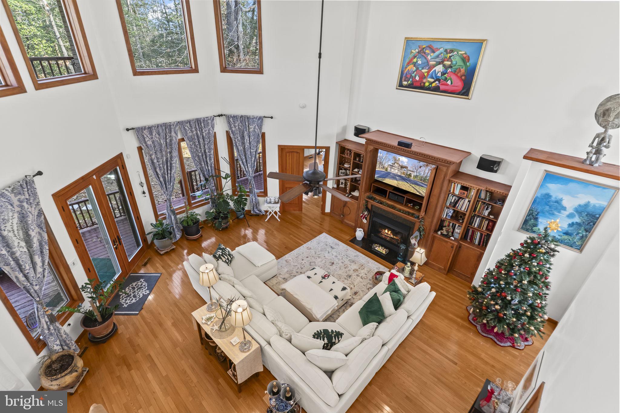 SPRING RIDGE - Residential