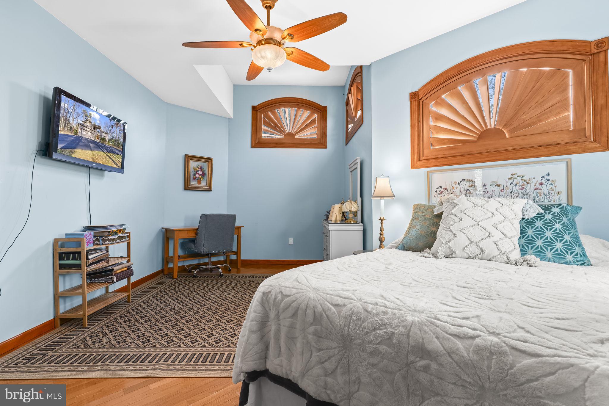 SPRING RIDGE - Residential