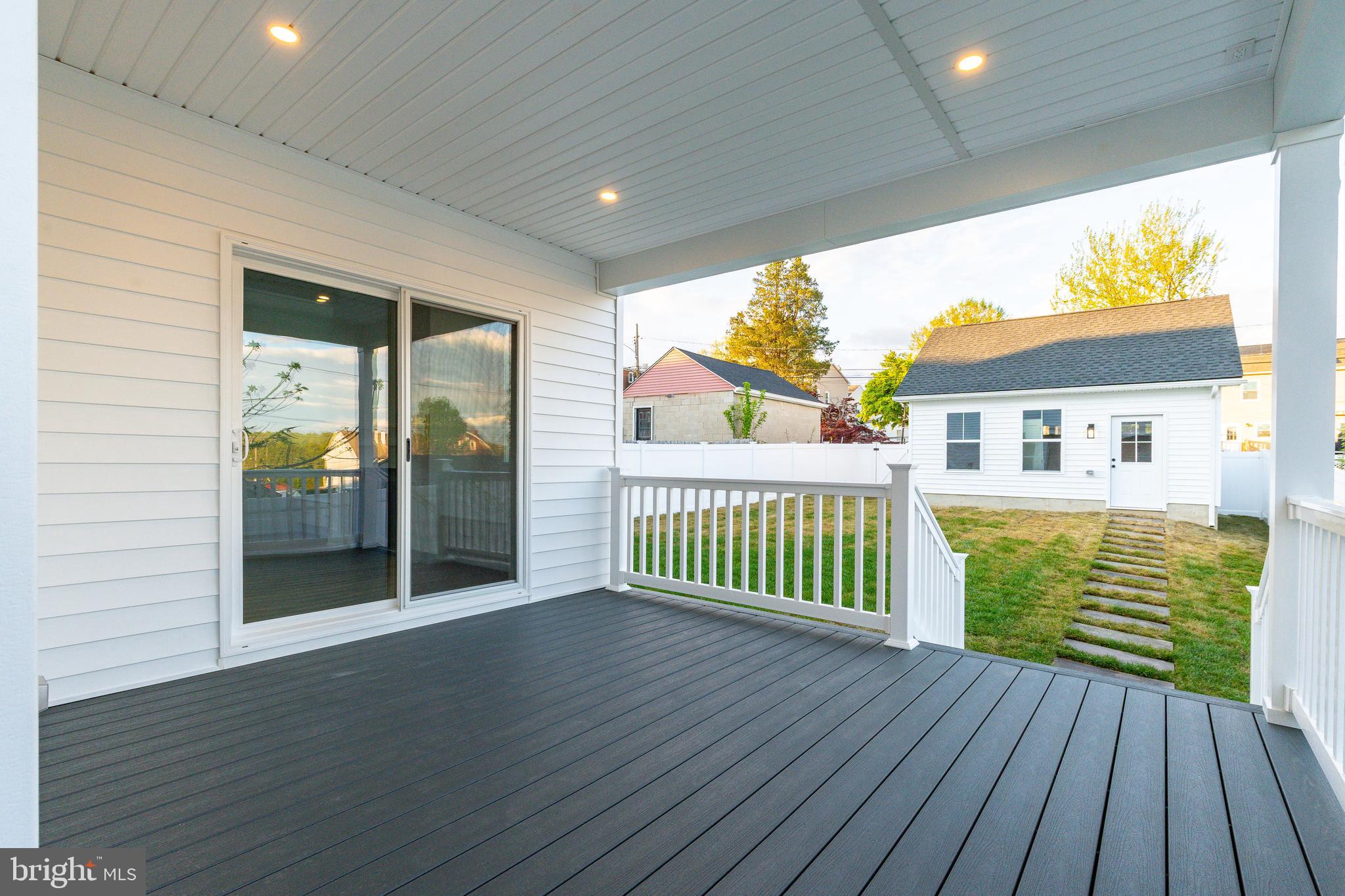 PLYMOUTH VALLEY - Residential