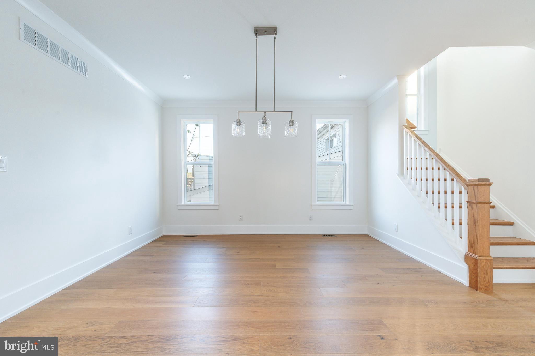 PLYMOUTH VALLEY - Residential