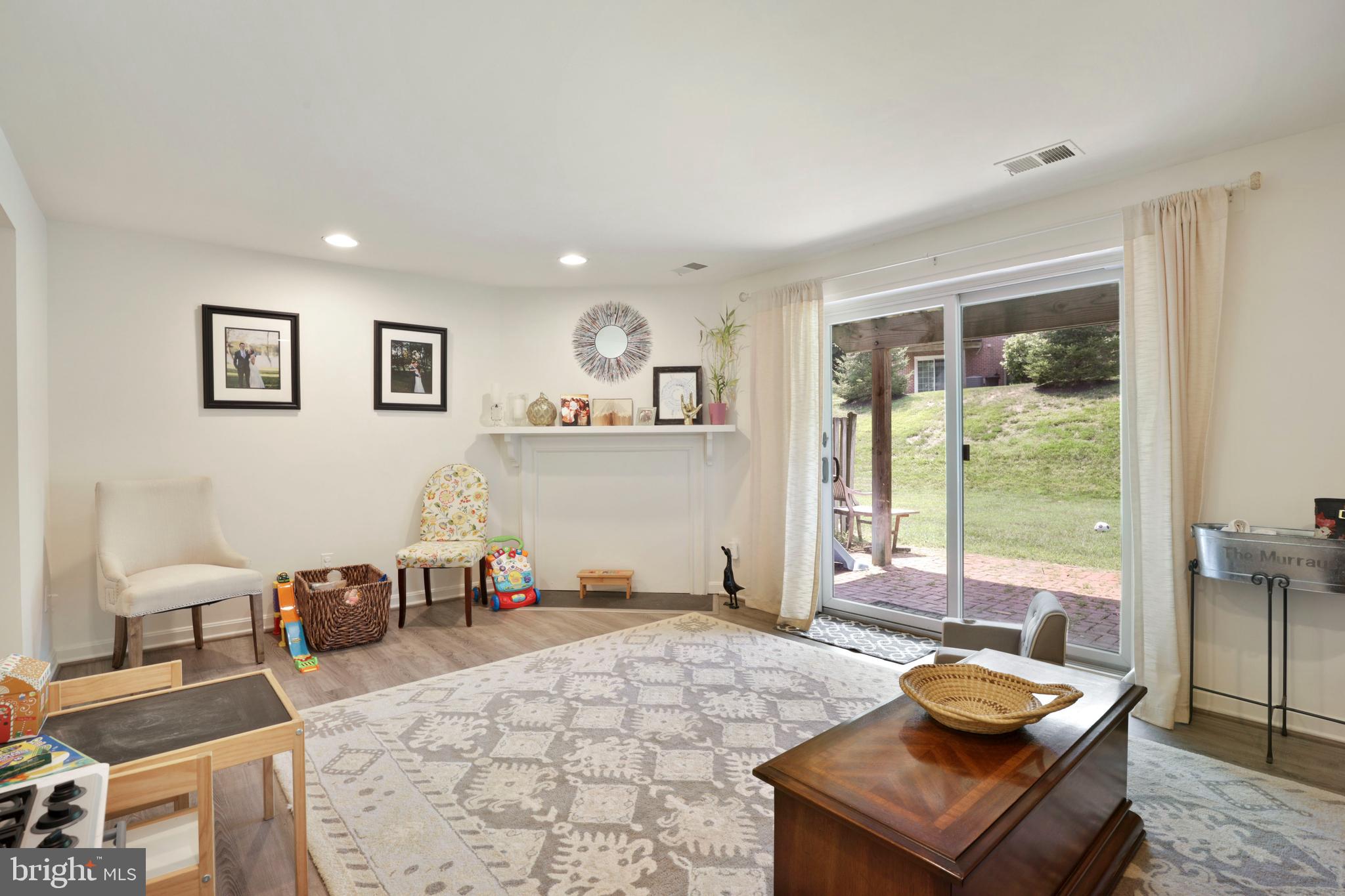 MAYS CHAPEL VILLAGE - Residential Lease