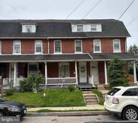 Townhouse For Sale - 154 Second St<br/> Montgomery County, LANSDALE, PA 19446