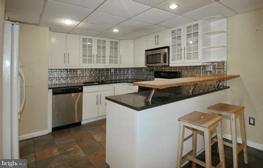 2411 FOREST LANE