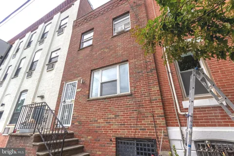 2106 S 12th Street, Philadelphia, PA MLS: PAPH2480546