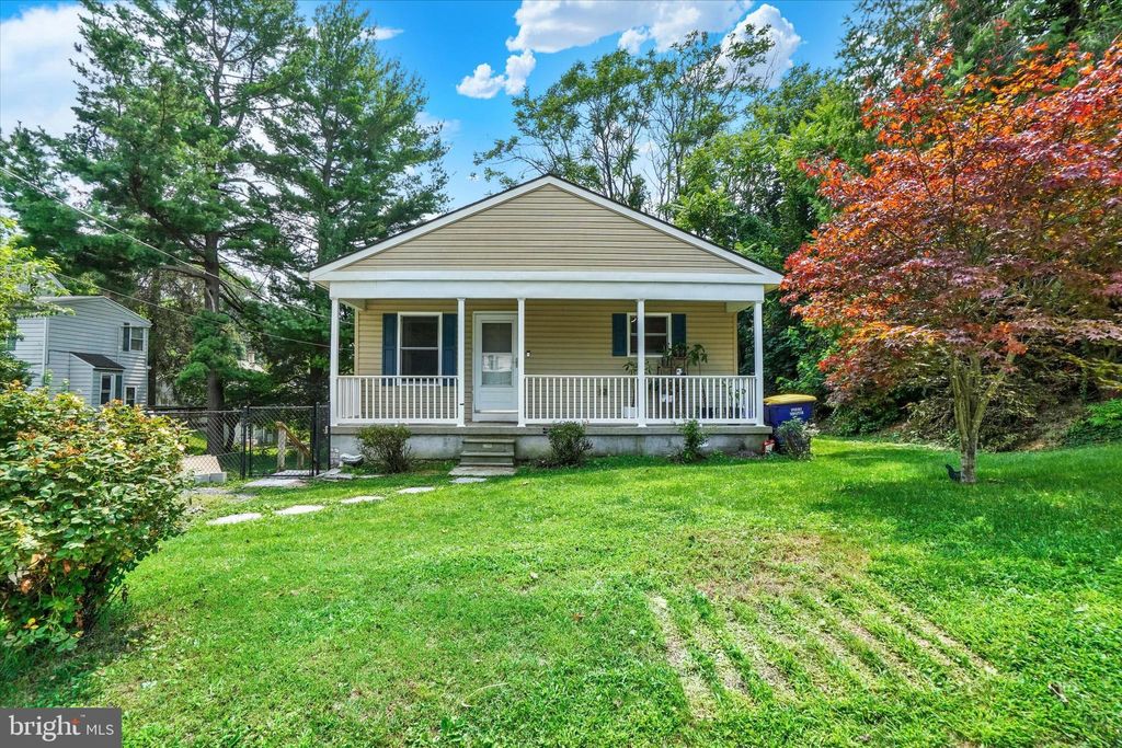 Photo of 101 Schoolhouse Lane, WINDSOR, PA 17366 (MLS # PAYK2087528)